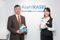 旭化成不動産レジデンス株式会社様:市村 哲也 氏(左)、金塚 未弥子 氏(右)