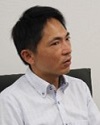 梅原 康史  氏