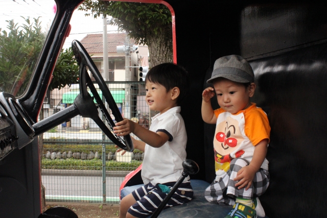 子供たちの運転