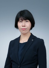 上松　佐和子の人物写真