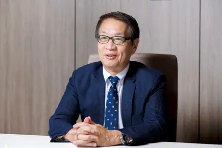 産業保健専門家 土肥誠太郎氏 インタビューの様子2
