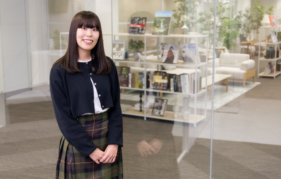 金野 まりな