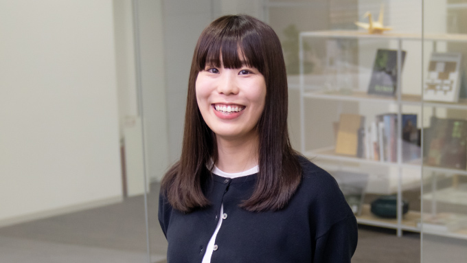 金野 まりな