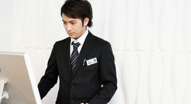 フロアスタッフの報告業務
