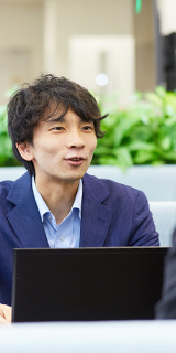 PROJECT　STORYページのスクリーンショット　人物写真の一部